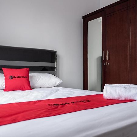 Reddoorz Near Supermall Karawaci 2 Tangerang Exteriör bild