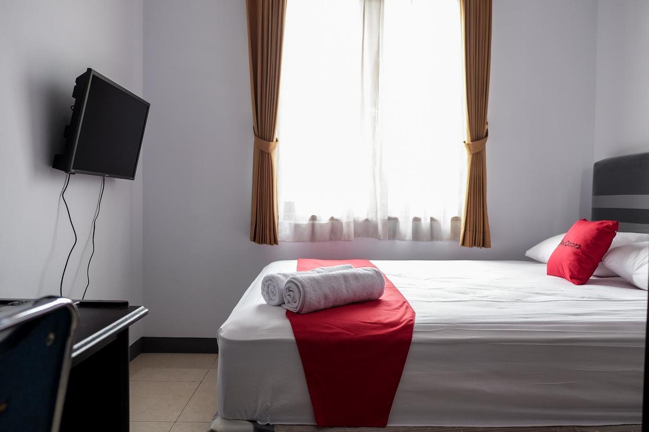 Reddoorz Near Supermall Karawaci 2 Tangerang Exteriör bild