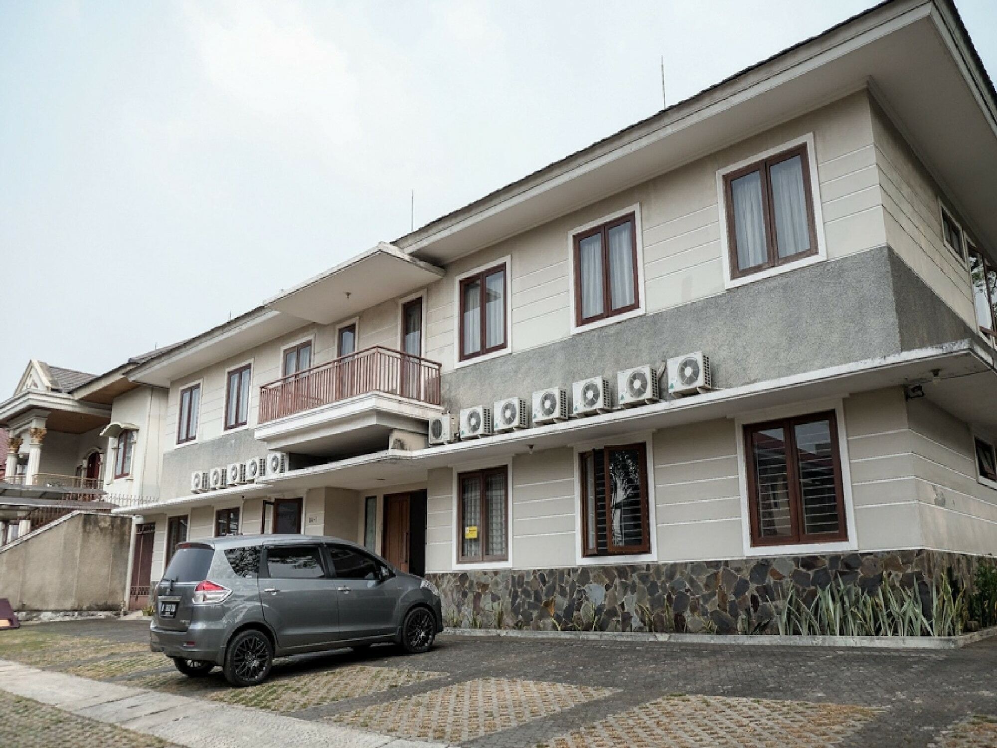 Reddoorz Near Supermall Karawaci 2 Tangerang Exteriör bild